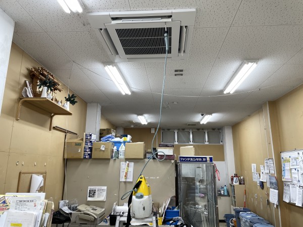 兵庫県　丹波市　エアコン工事（店舗様）