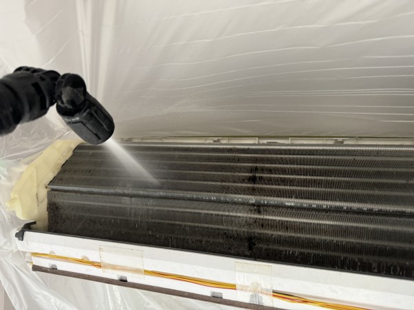 京都市中京区　エアコン洗浄（ご自宅）