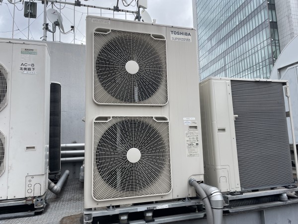 大阪府大阪市　エアコン修理（店舗様）のサムネイル